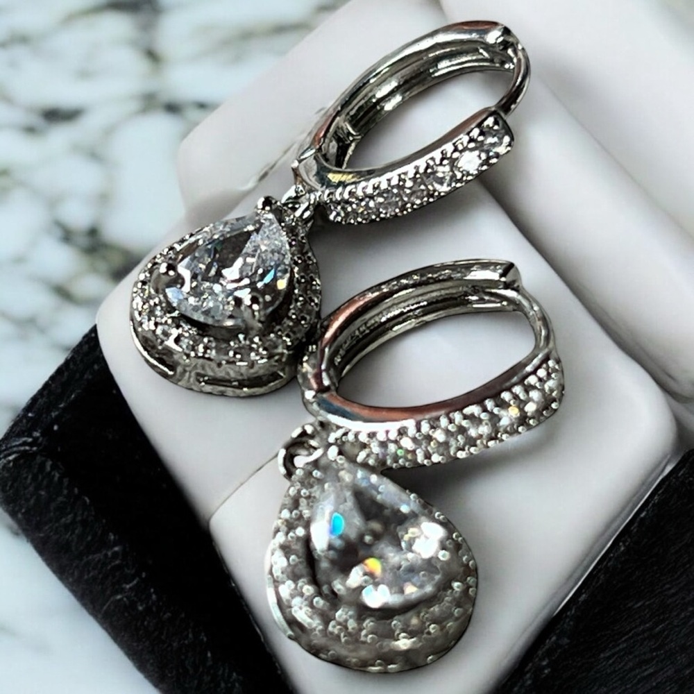 Fashion Jewelry Silver Drop Earrings with Halo Setting☑️VEN09